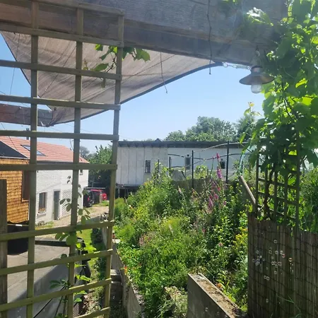 Gee Is Sharing Homestay *