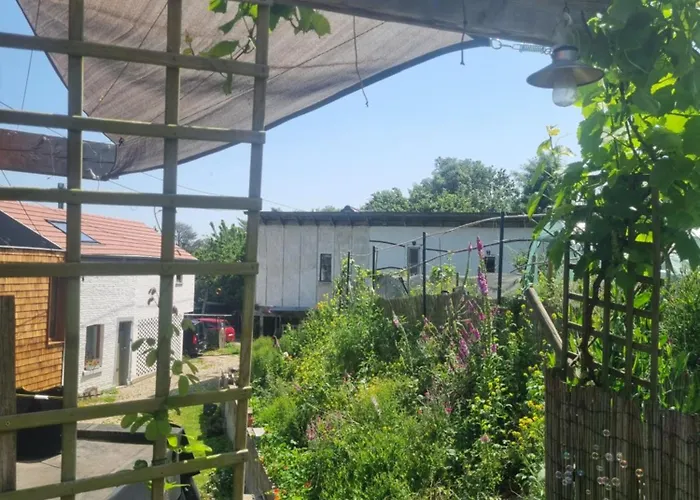 Gee Is Sharing Homestay *